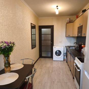 Продается 1-комнатная квартира, 41 м²