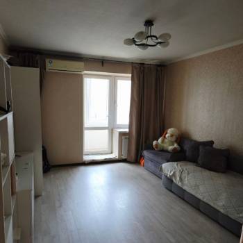 Продается 1-комнатная квартира, 41 м²