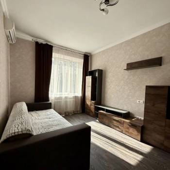 Сдается 1-комнатная квартира, 42,2 м²