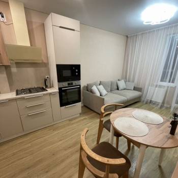 Сдается 1-комнатная квартира, 40 м²