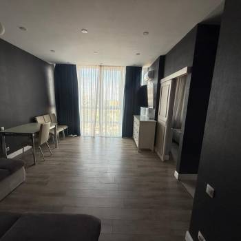 Сдается 1-комнатная квартира, 50 м²