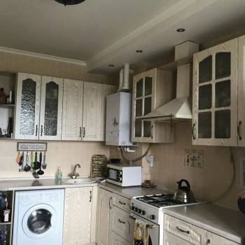 Продается 1-комнатная квартира, 42 м²