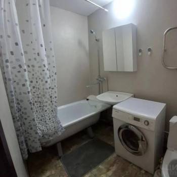 Сдается 1-комнатная квартира, 40 м²