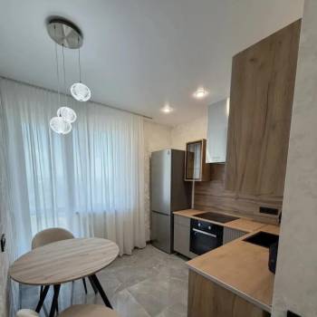 Продается 1-комнатная квартира, 38,2 м²