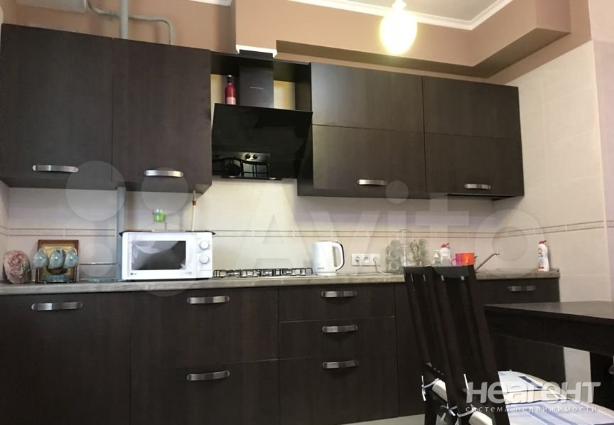 Сдается 1-комнатная квартира, 42 м²