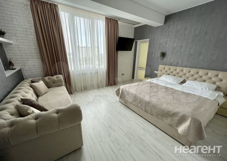 Сдается 2-х комнатная квартира, 65 м²