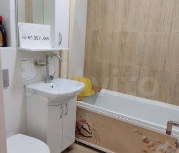 Сдается 1-комнатная квартира, 42 м²