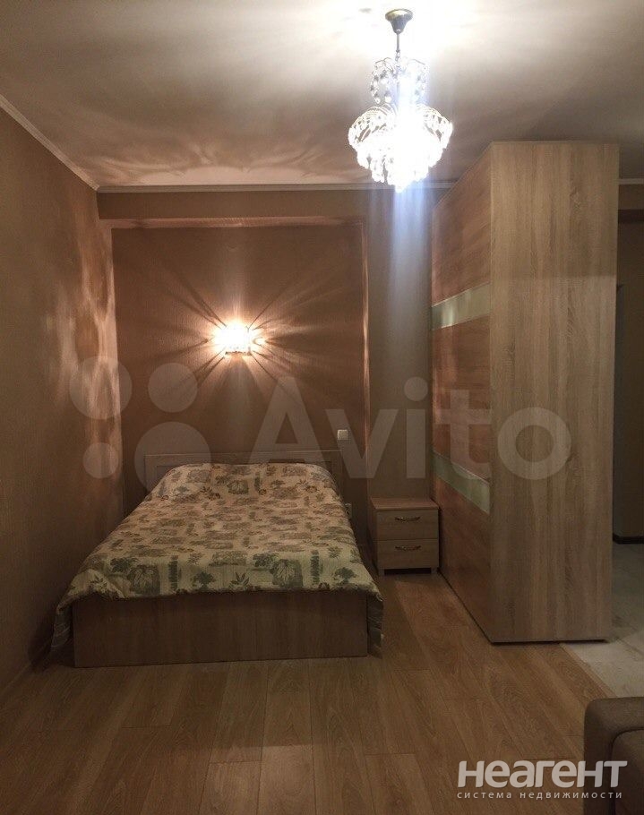 Сдается 1-комнатная квартира, 45 м²