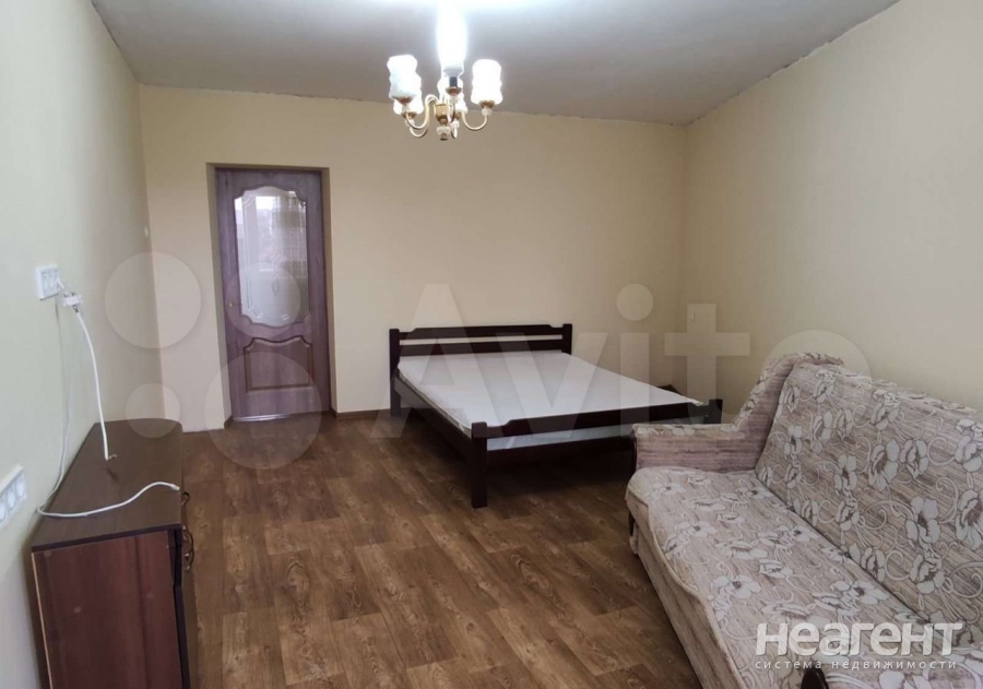 Сдается 1-комнатная квартира, 45 м²