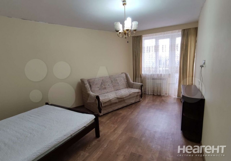 Сдается 1-комнатная квартира, 45 м²