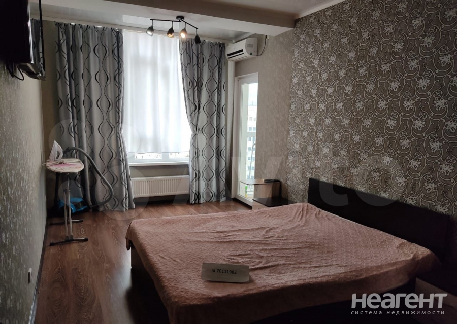 Сдается 1-комнатная квартира, 38 м²