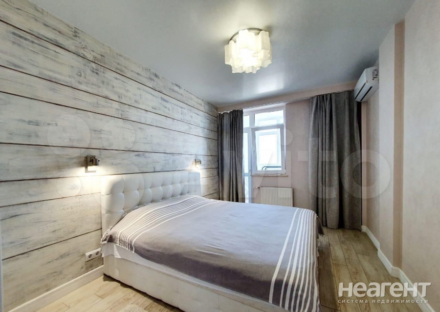 Сдается 2-х комнатная квартира, 85 м²