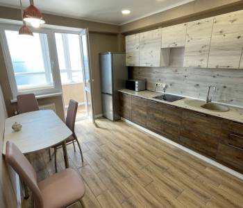 Сдается 1-комнатная квартира, 42 м²