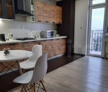 Продается 1-комнатная квартира, 45 м²