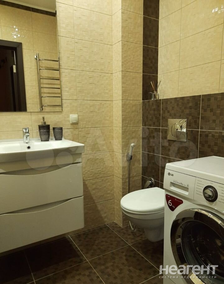 Продается 1-комнатная квартира, 45 м²