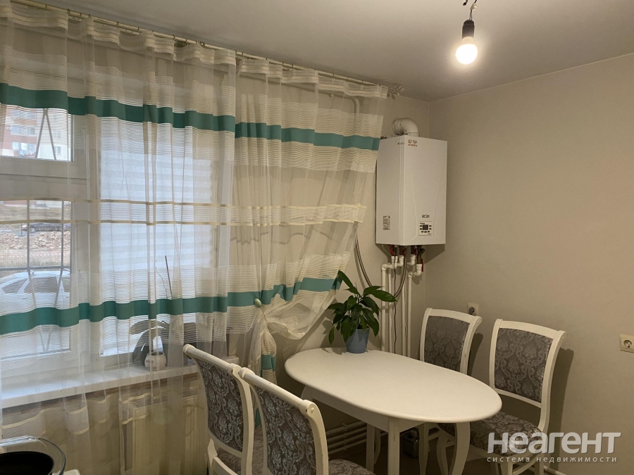 Продается 1-комнатная квартира, 40 м²