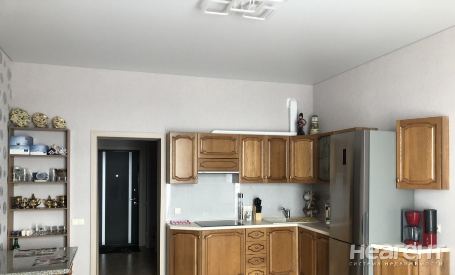 Продается 1-комнатная квартира, 44 м²