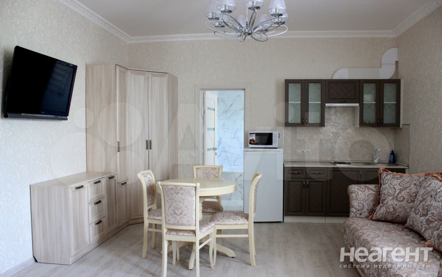 Сдается 1-комнатная квартира, 45 м²