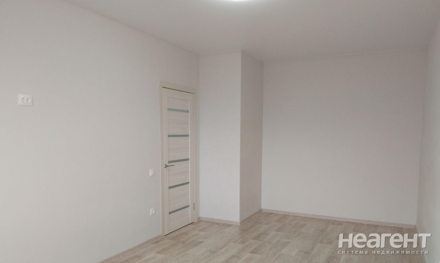 Продается 1-комнатная квартира, 35 м²