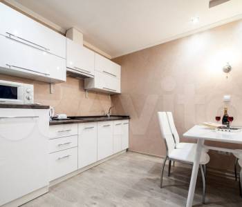 Сдается 1-комнатная квартира, 51 м²