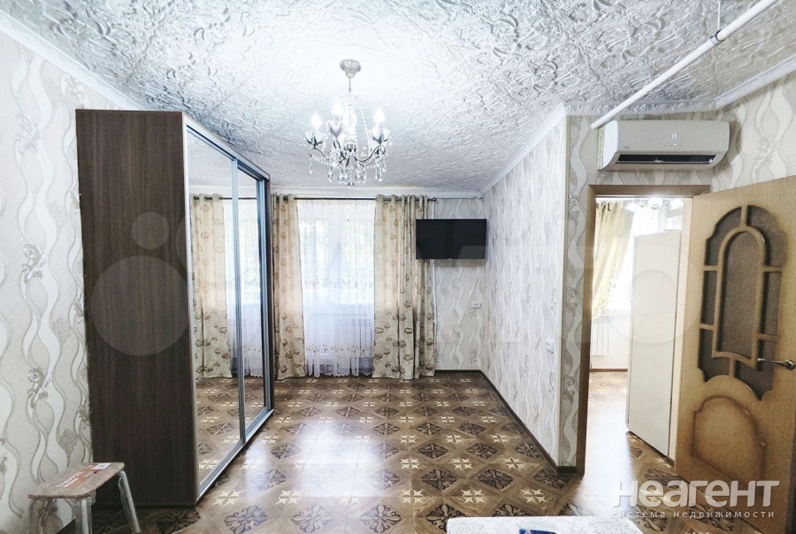 Продается 1-комнатная квартира, 30,6 м²