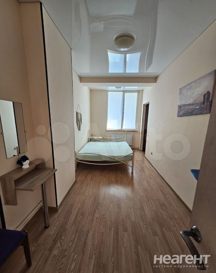 Сдается 2-х комнатная квартира, 70 м²