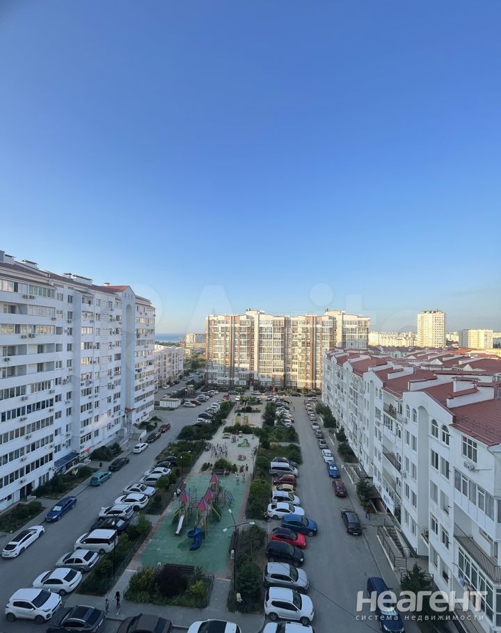 Сдается 1-комнатная квартира, 49 м²