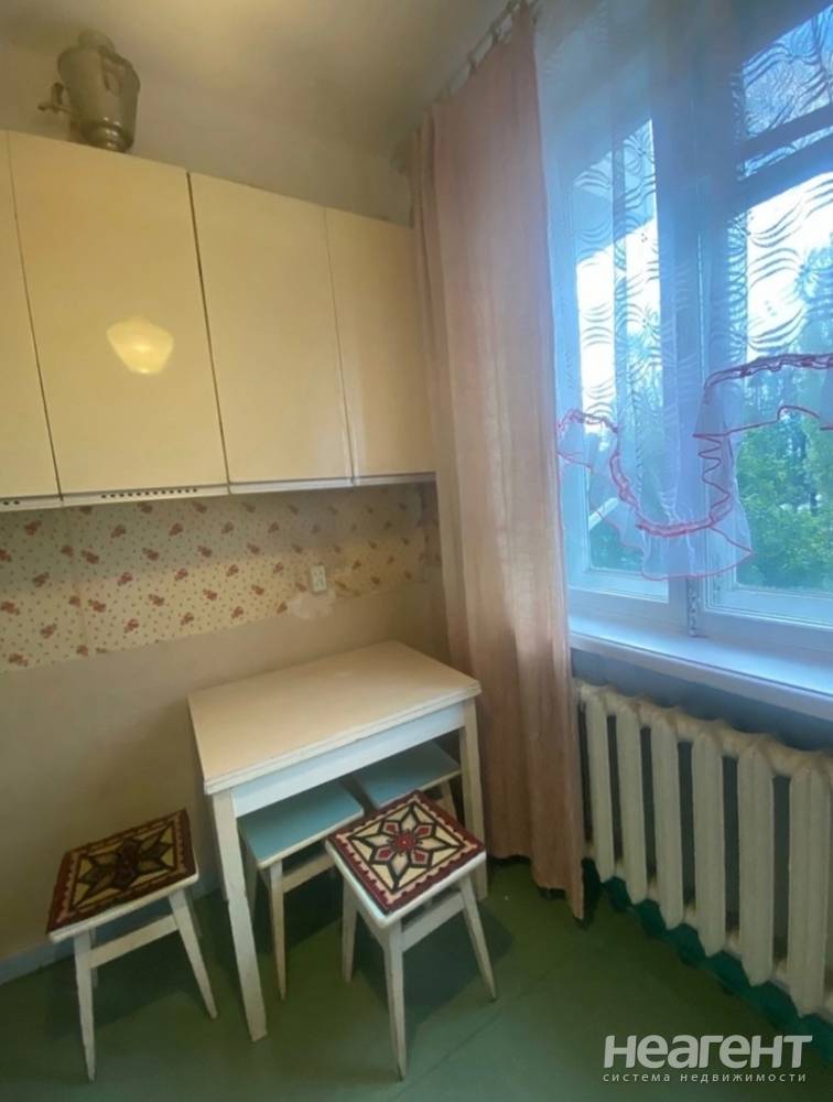 Сдается 1-комнатная квартира, 39 м²