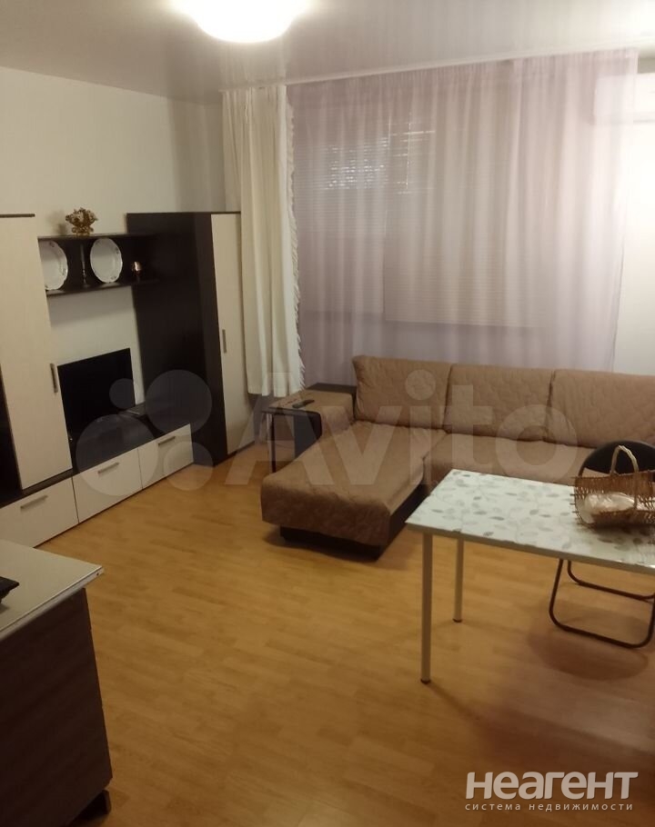 Сдается 2-х комнатная квартира, 56 м²