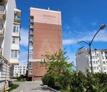 Продается 1-комнатная квартира, 54 м²