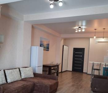 Сдается 1-комнатная квартира, 55 м²