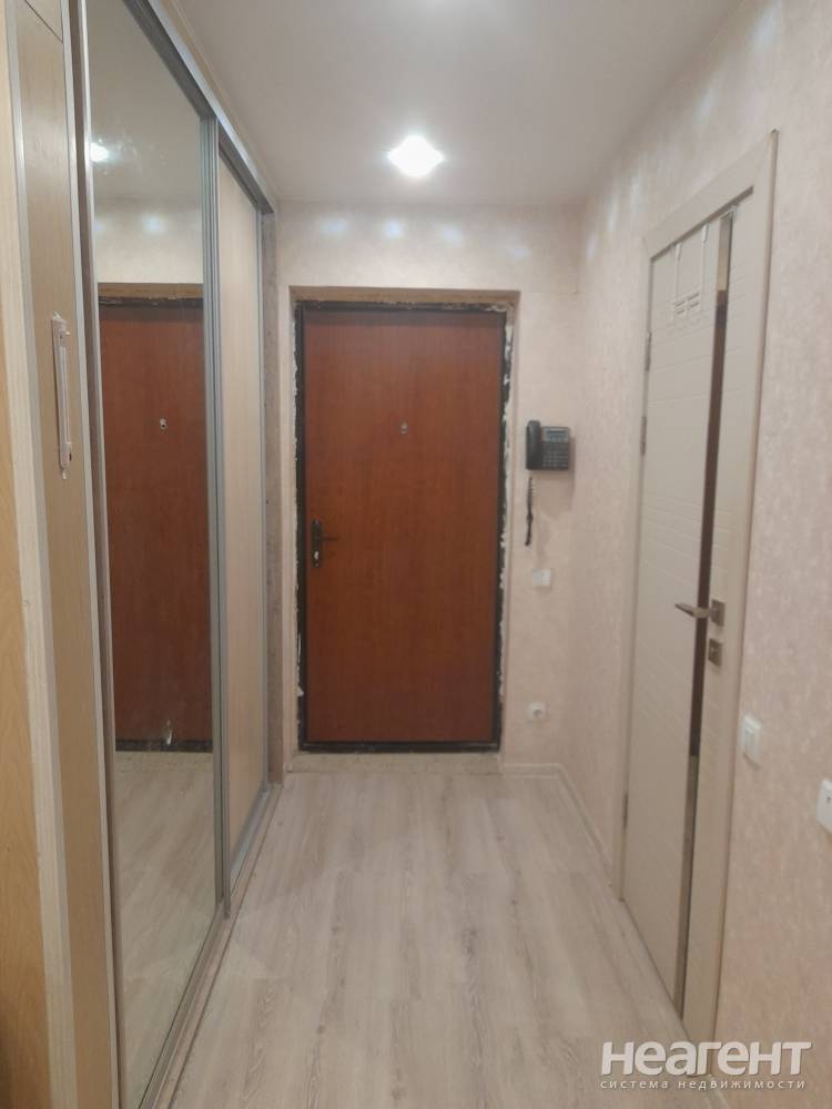 Продается 1-комнатная квартира, 28 м²