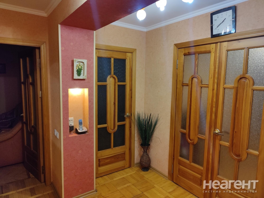 Продается 3-х комнатная квартира, 72 м²