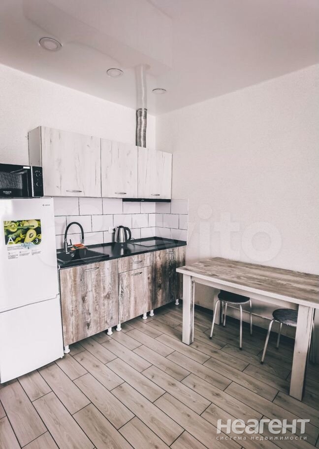 Продается 1-комнатная квартира, 28 м²