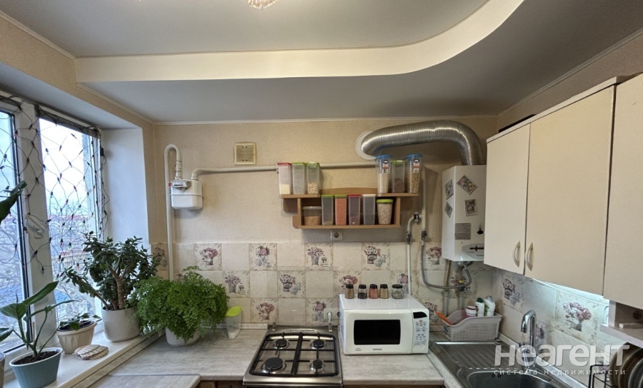 Продается 3-х комнатная квартира, 45 м²