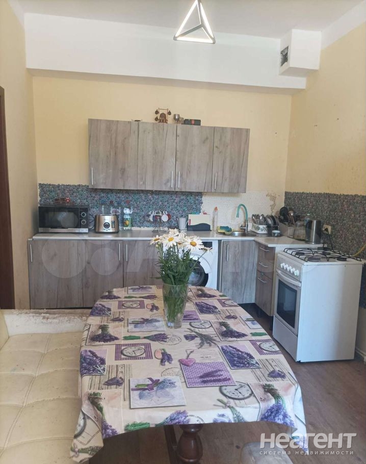 Продается 2-х комнатная квартира, 57 м²