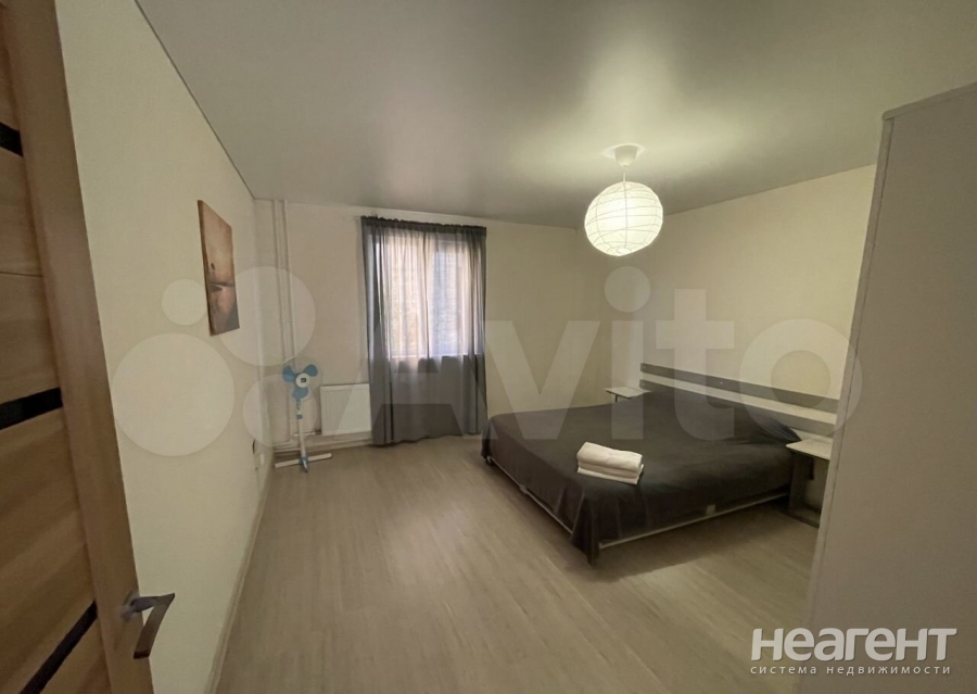 Сдается 2-х комнатная квартира, 60 м²