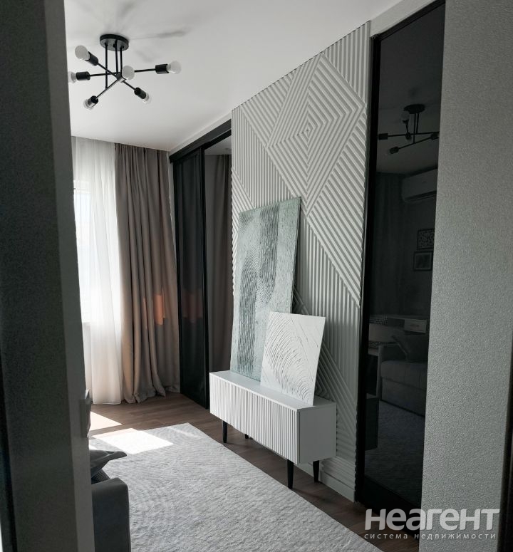 Продается 1-комнатная квартира, 46,7 м²