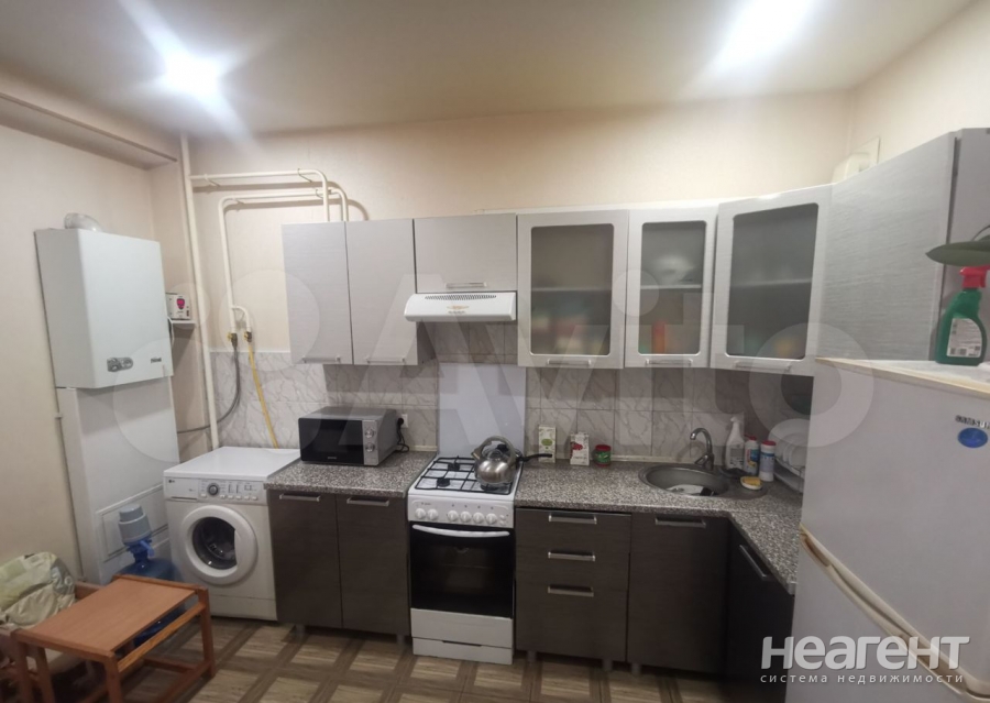 Сдается 1-комнатная квартира, 37 м²