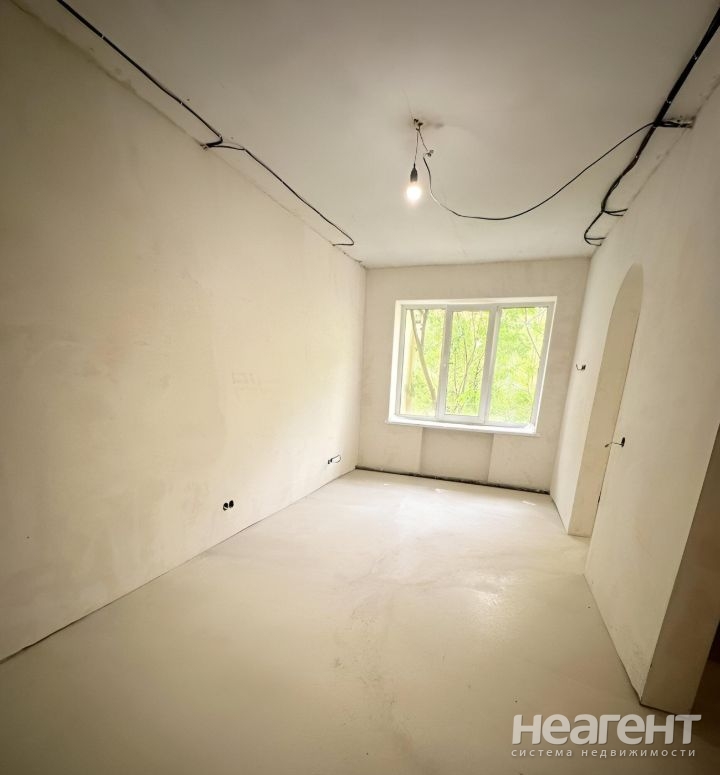 Продается 1-комнатная квартира, 30 м²