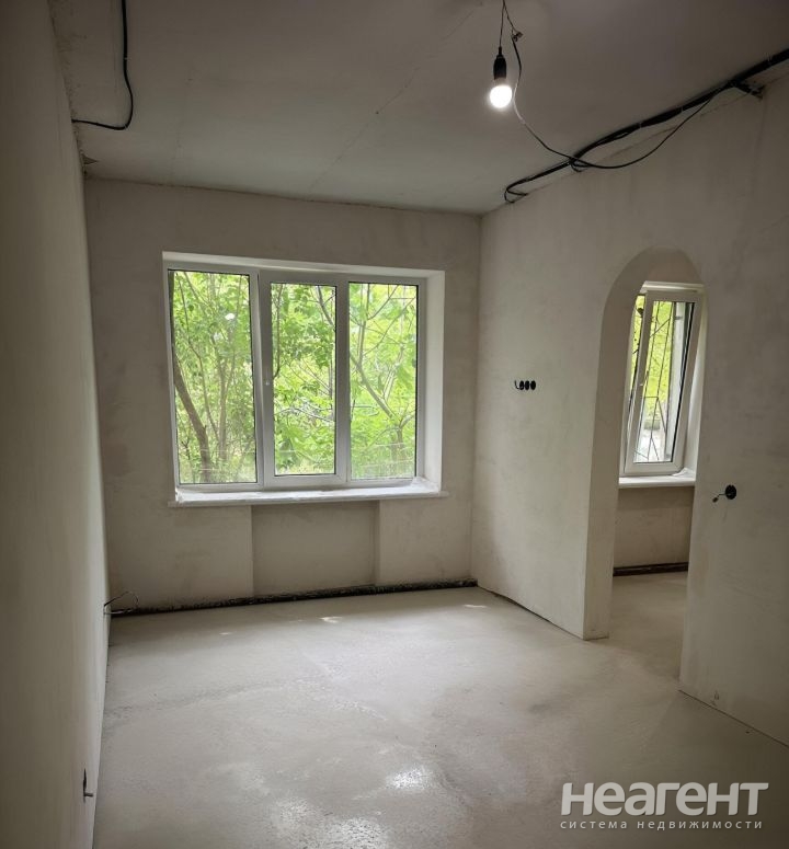 Продается 1-комнатная квартира, 30 м²