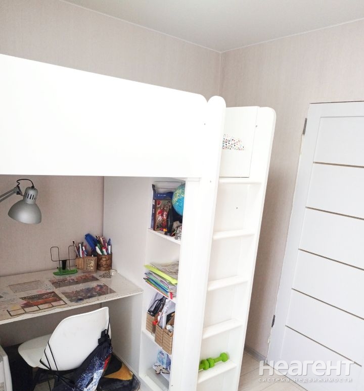 Продается 3-х комнатная квартира, 42 м²