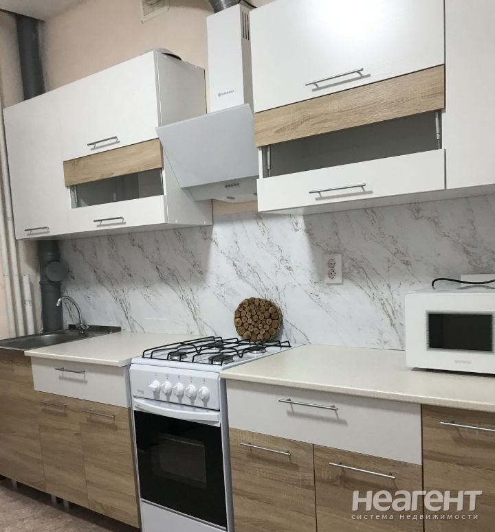 Сдается 1-комнатная квартира, 40 м²