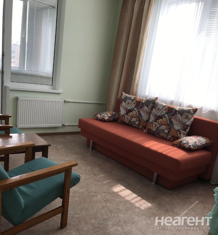 Сдается 1-комнатная квартира, 40 м²