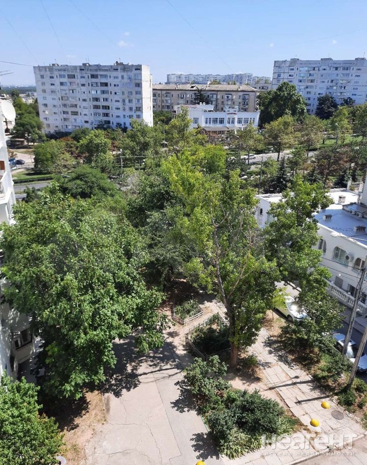 Продается 3-х комнатная квартира, 77 м²