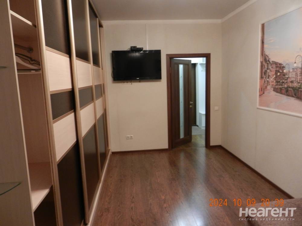 Продается 1-комнатная квартира, 51 м²