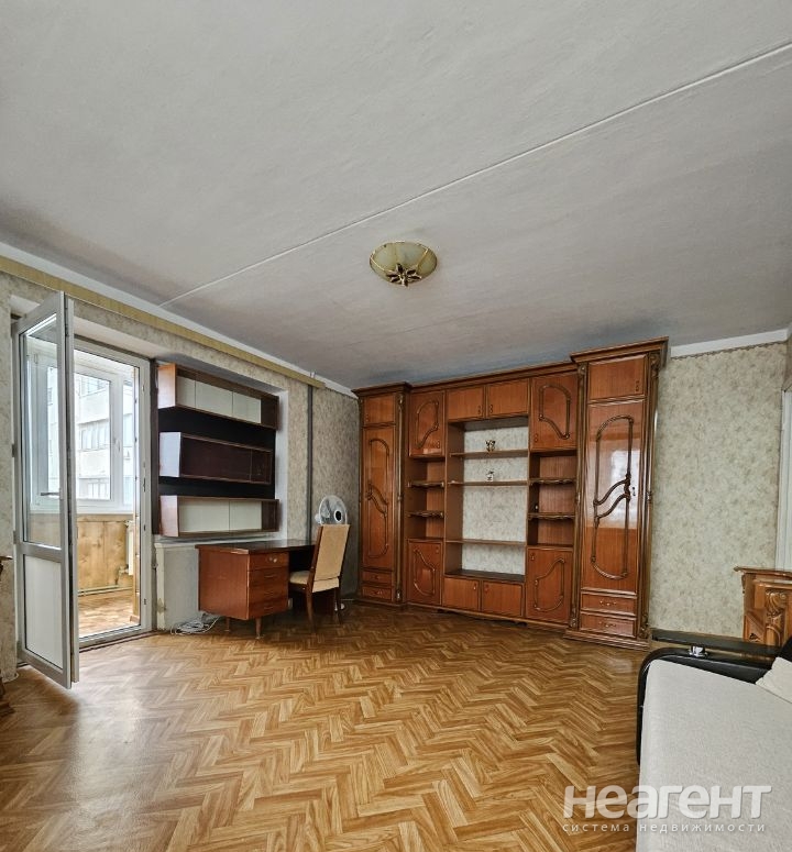 Продается 1-комнатная квартира, 42,4 м²