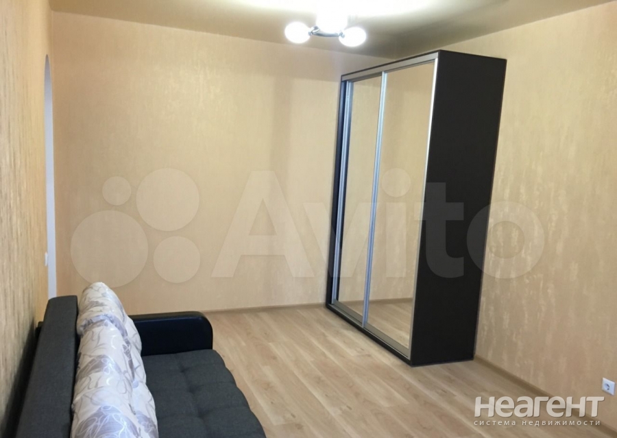 Сдается 1-комнатная квартира, 45 м²