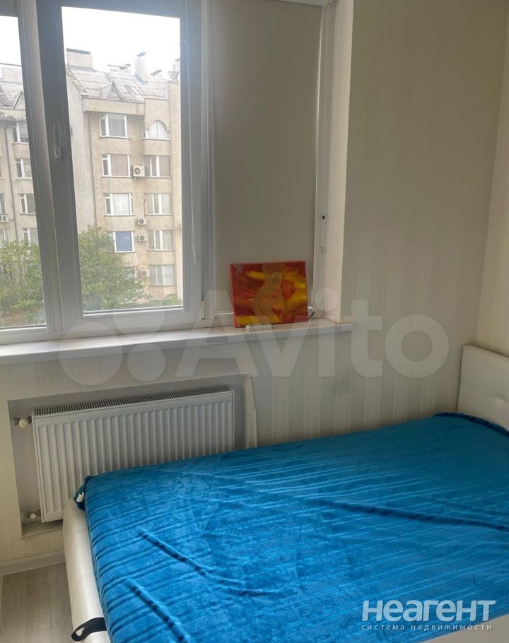 Продается 1-комнатная квартира, 45 м²