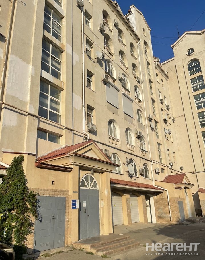 Продается 3-х комнатная квартира, 120 м²